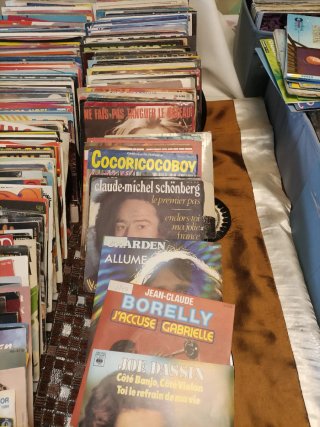 LOTE,+ 350 VINILOS 45 RPM,+ 20 Regalo