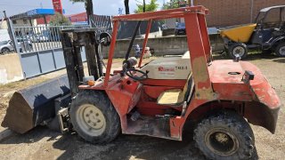 CARRETILLA ELEVADORA 4X4 MANITOU 2.000 Kg