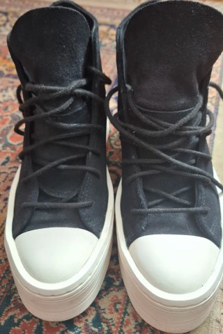 Converse plataforma negras y blancas