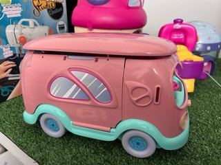 Casa Bellies con accesorios y muñecos