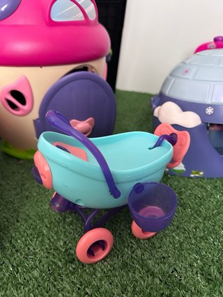Casa Bellies con accesorios y muñecos