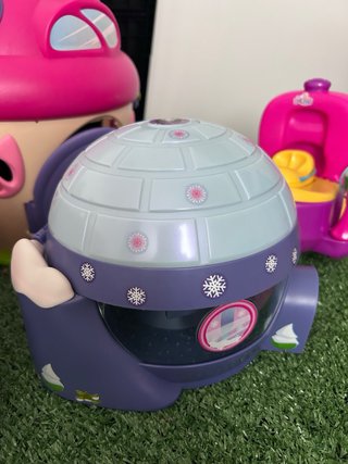Casa Bellies con accesorios y muñecos