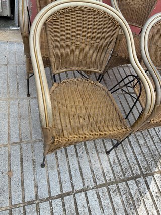 4 Sillas de Mimbre para Jardín
