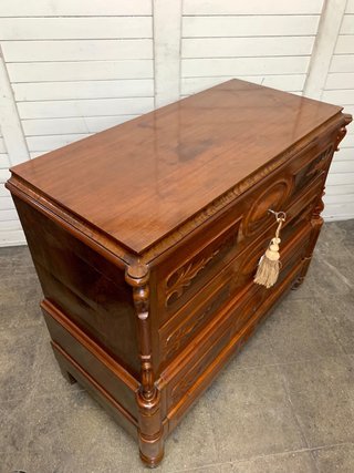 Cómoda escritorio catalana madera