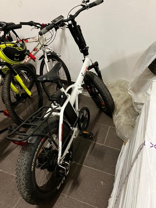 Bici Elettrica Fat Bike Bianca