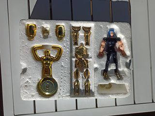 Figura Acuario Los Caballeros del Zodiaco 1987