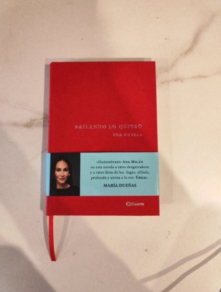 Bailando lo quitao: Una novela