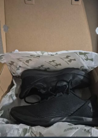 Zapatillas Under Armour Negras Nuevas