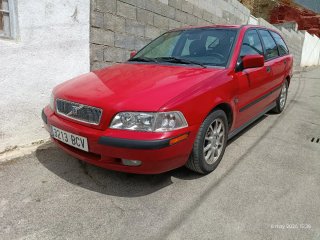Volvo V40 1.8