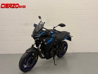 YAMAHA TRACER 7