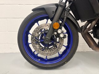 YAMAHA TRACER 7