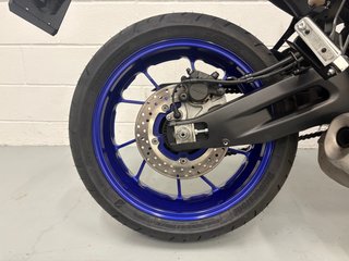 YAMAHA TRACER 7