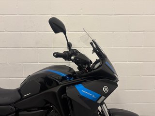 YAMAHA TRACER 7