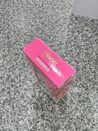 Gisou Honey Infused Lip Oil Strawberry Sorbet
