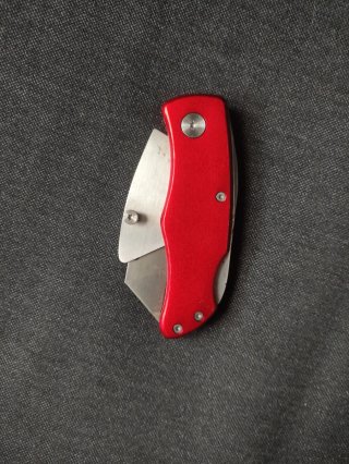 Cúter Plegable Acero Inoxidable