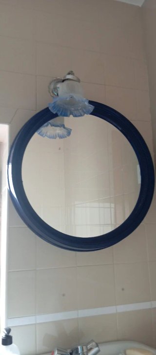 Espejo de baño redondo azul