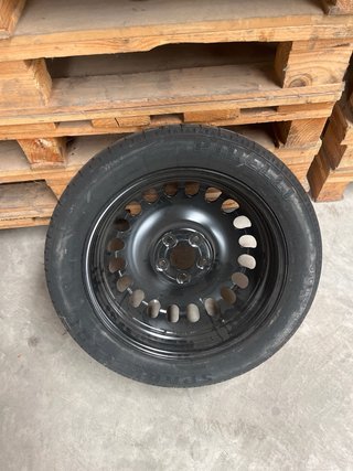 Rueda de Repuesto Mercedes-Benz "Galleta" - 17 Pul
