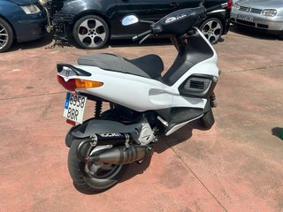 Gilera Runner 180 - Maxi Scooter