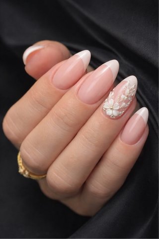 Se busca manicurista , autonoma