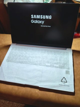 Samsung Galaxy Book 4 Edge, 16 GB RAM, 512 GB SSD