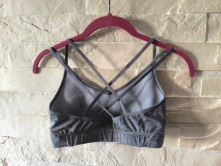 Lote 3 Tops Deportivos gris, negro, fuxia gym yoga