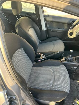 Peugeot 206 2004