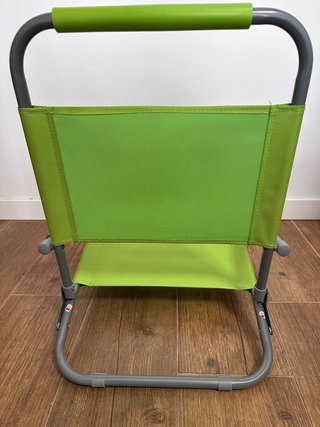 Silla de playa plegable verde y gris