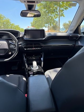 Peugeot 208 Allure EAT8