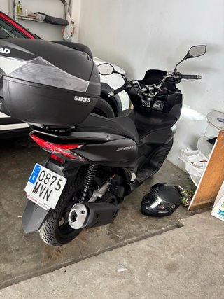 Honda PCX 125cc Negra Automática