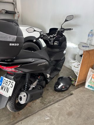 Honda PCX 125cc Negra Automática