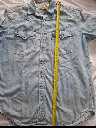 Camisa Vaquera Levi's Talla M. Pero hace una L.