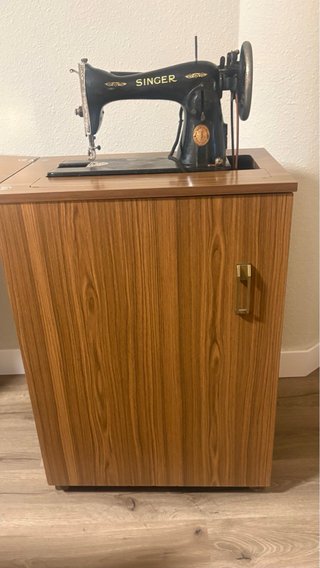 Máquina de coser Singer antigua