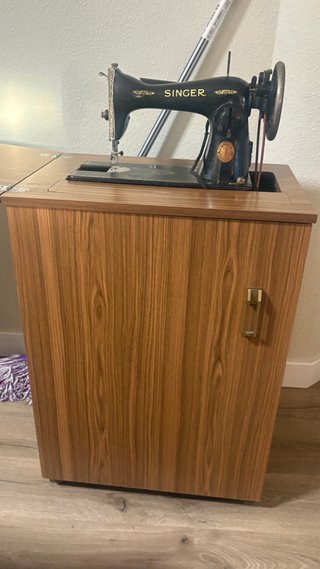 Máquina de coser Singer antigua