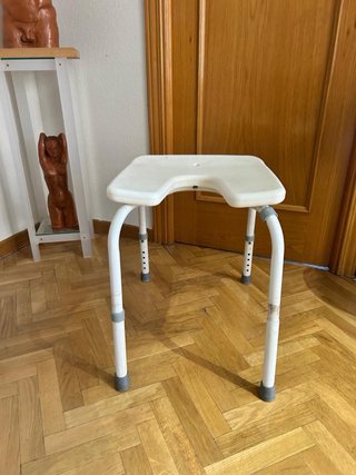 Silla de ducha regulable