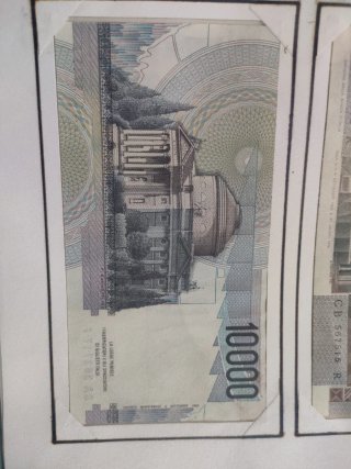 3 Banconote Italia: 1x500 Lire, 2x10000 Lire