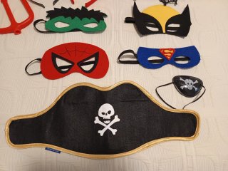 Accessori per Costumi: Maschere, Cappelli