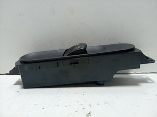 ELEVALUNAS DELANTERO IZQUIERDO A9065451013
