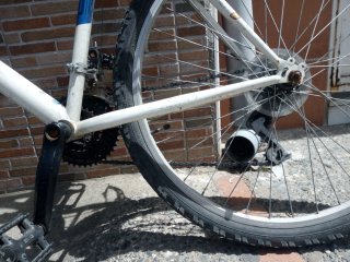 Bicicleta Decathlon Rockrider Blanca y Azul