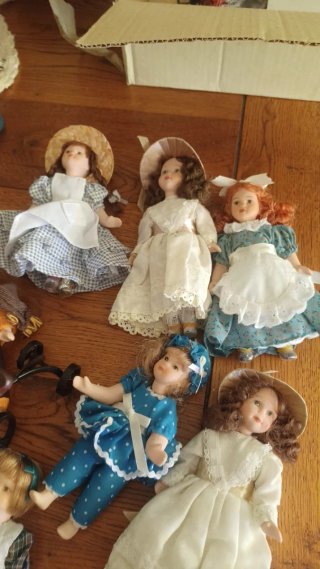 Lote de muñecas de porcelana