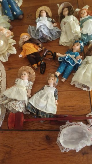 Lote de muñecas de porcelana