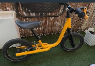 Bici sin pedales Runride900 12 amarilla