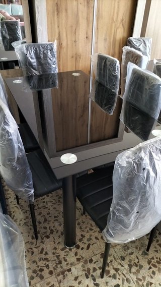 Mesa Comedor Cristal Negra y Marrón