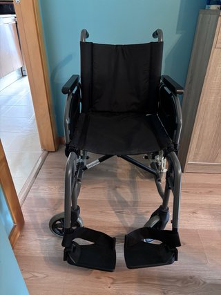 Silla de ruedas plegable