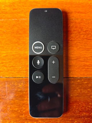 Apple TV 4K HDR 64GB A1842 + Siri Remote