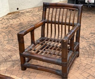 Conjunto de muebles de bambú