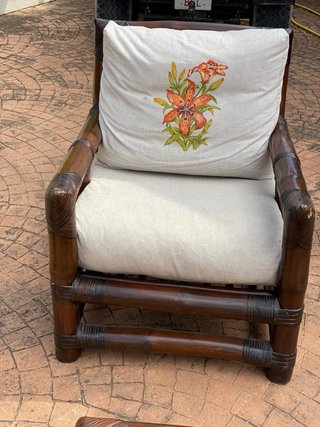 Conjunto de muebles de bambú
