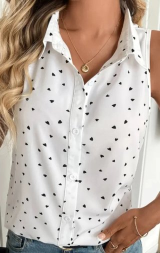 Camisa blanca con corazones negros Talla XL nueva