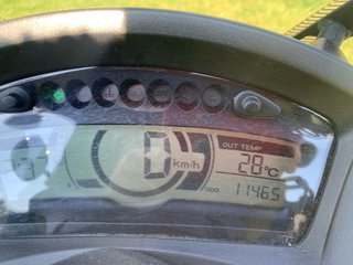 Yamaha Tricity 125 - Baúl y Escape Deportivo