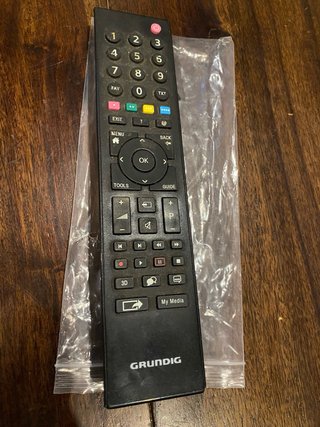 Televisor Grundig 49” Negro