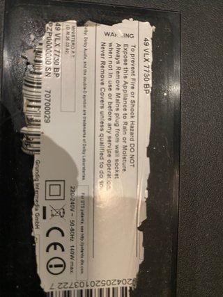 Televisor Grundig 49” Negro